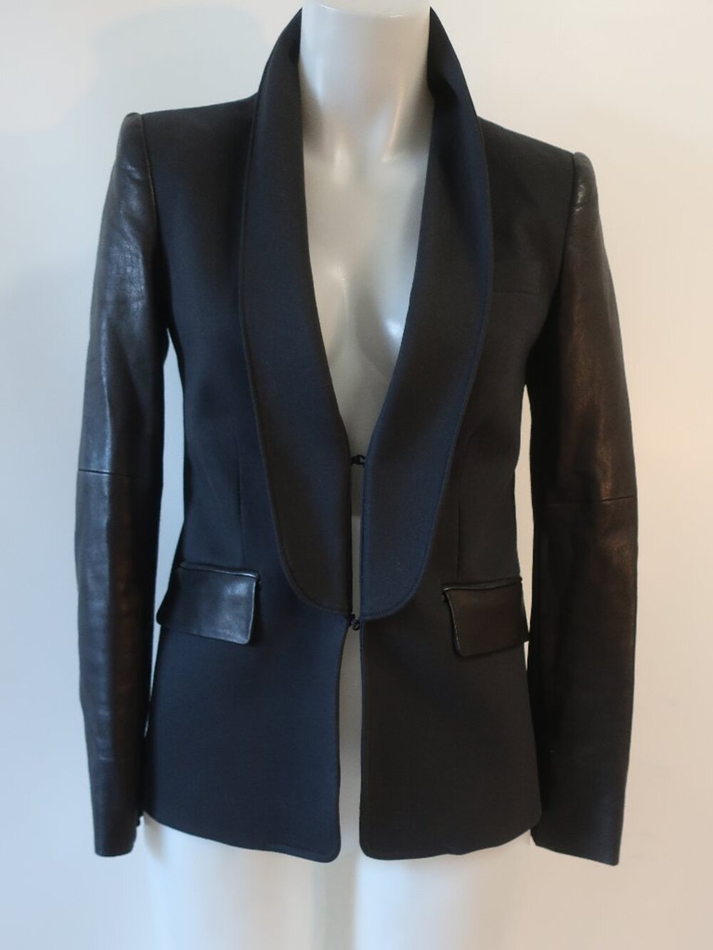 Womens Alice + Olivia Black (Item- 312) Shawl Collar Leather Sleeve Blazer XS